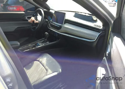 2024 Jeep Compass Latitude 4X4 from USA, damaged, VIN 3C4NJDBN1RT115645